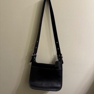 Vintage Coach Black Leather Legacy Bag Janice in good condition!